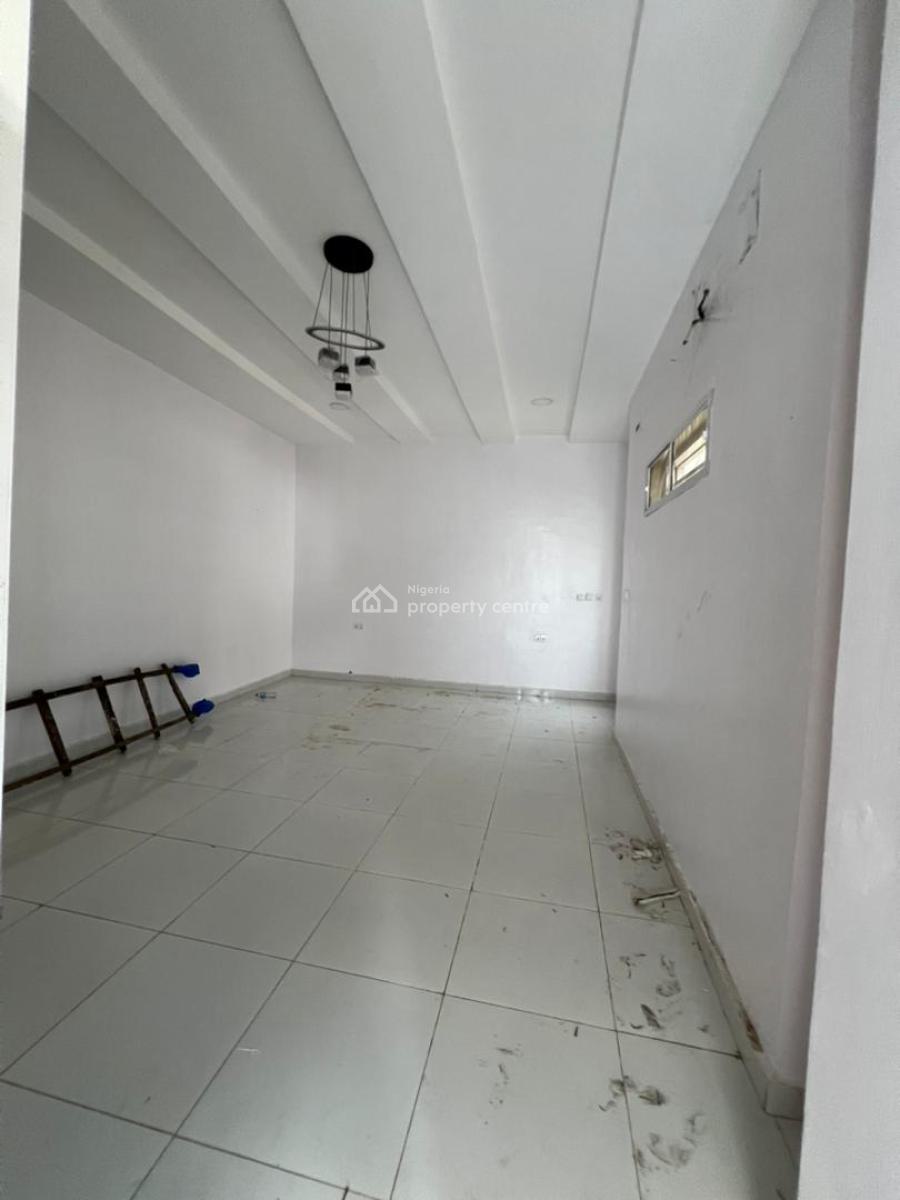 Well Maintained Distress 4 Bedroom Duplex, Off Orchid Road By Chevron Toll Gate Eleganza, Lekki, Lagos, Terraced Duplex for Sale