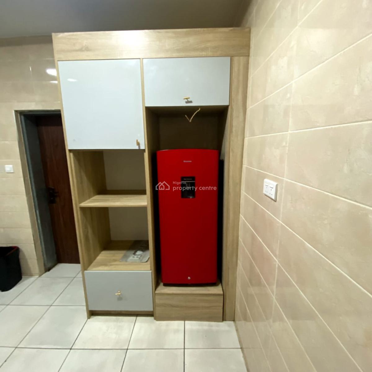 a Well-built Serviced & Furnished 2bedroom Flat, Diplomatic Zone (katampe Extension Abuja), Katampe Extension, Katampe, Abuja, Flat / Apartment Short Let
