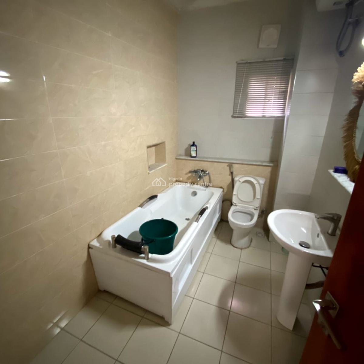 a Well-built Serviced & Furnished 2bedroom Flat, Diplomatic Zone (katampe Extension Abuja), Katampe Extension, Katampe, Abuja, Flat / Apartment Short Let