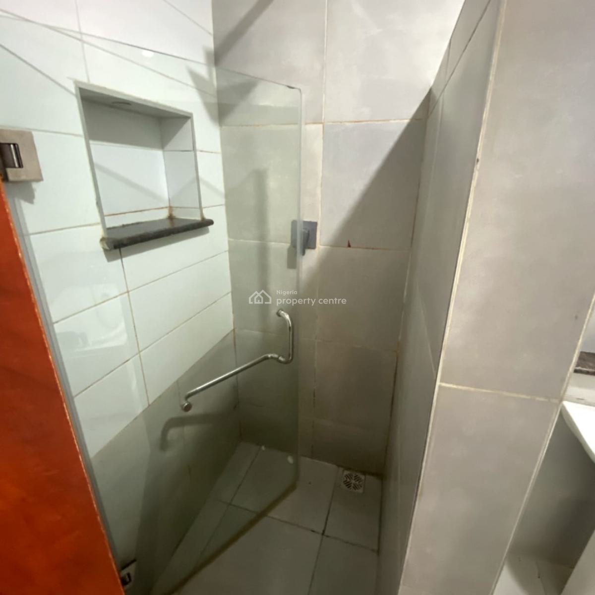 a Well-built Serviced & Furnished 2bedroom Flat, Diplomatic Zone (katampe Extension Abuja), Katampe Extension, Katampe, Abuja, Flat / Apartment Short Let