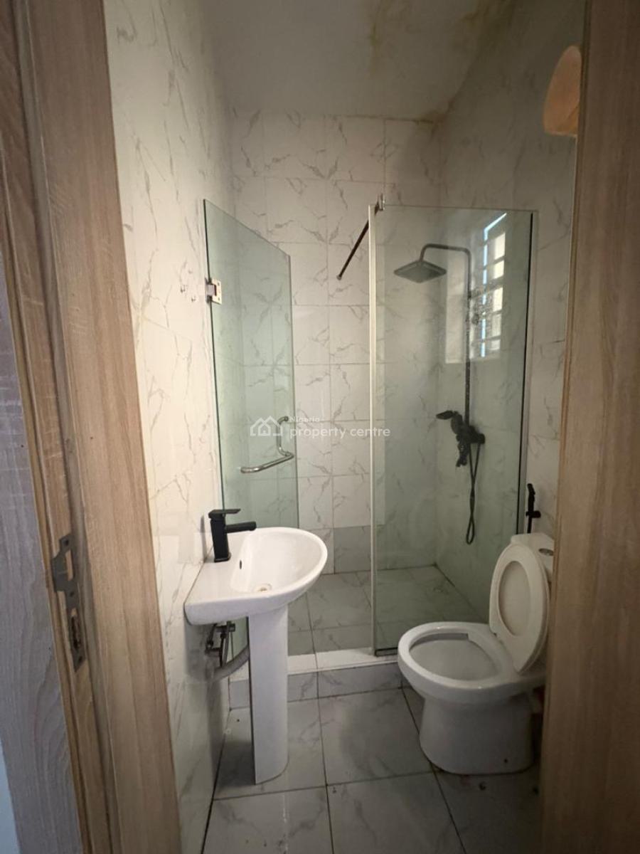 Clean and Spacious Room ( Upstairs) in a Shared Duplex, Orchid Road, Lekki, Lagos, Self Contain (single Rooms) for Rent