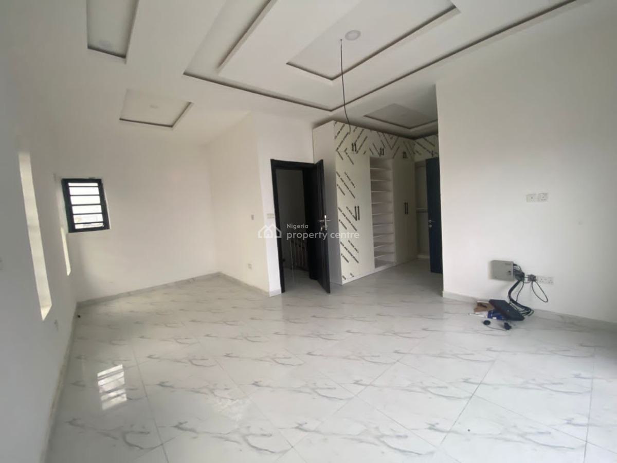 4 Bedrooms Semi Detached Duplex, Ikota Villa Estate, Ikota, Lekki, Lagos, Semi-detached Duplex for Rent