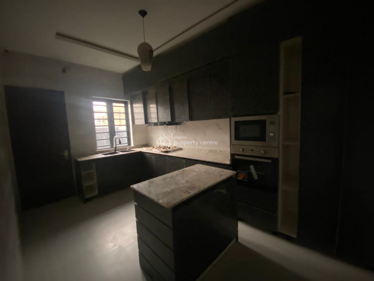 4 Bedrooms Semi Detached Duplex, Ikota Villa Estate, Ikota, Lekki, Lagos, Semi-detached Duplex for Rent