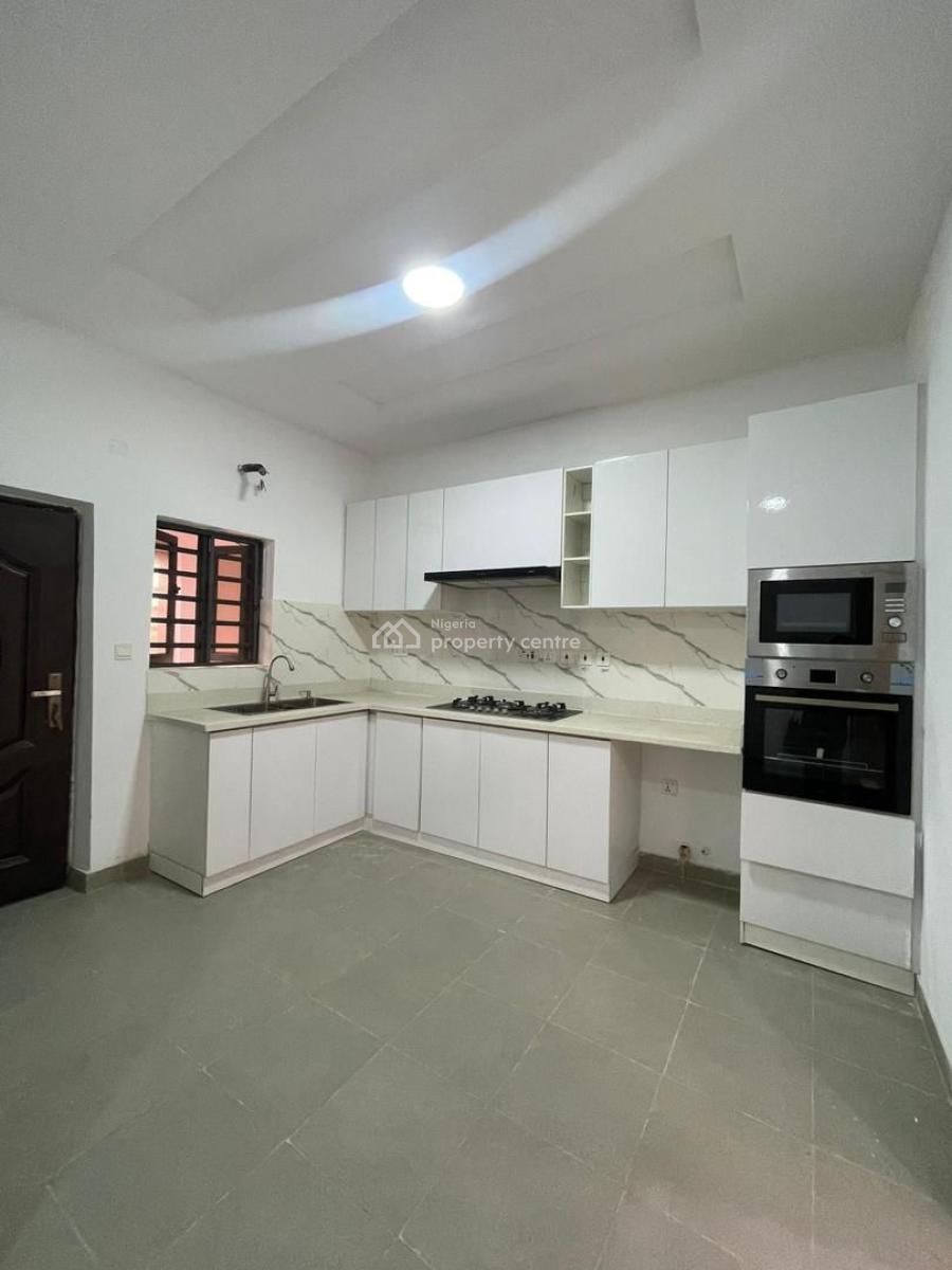 The Affordable 2bedroom Apartment, Lekki Phase 1, Lekki, Lagos, Flat / Apartment for Sale