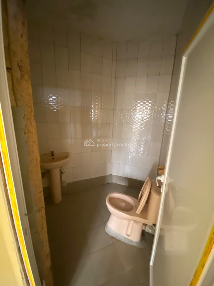 Well Maintained 2bedroom Flat, Ologunfe, Awoyaya, Ibeju Lekki, Lagos, Flat / Apartment for Rent
