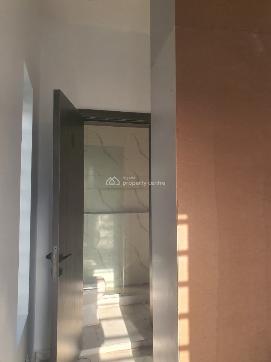 Luxury and Elegant 2 Bedroom Flat in Well Paved and Secured Compound, Badore Road, Badore, Ajah, Lagos, Flat / Apartment for Rent