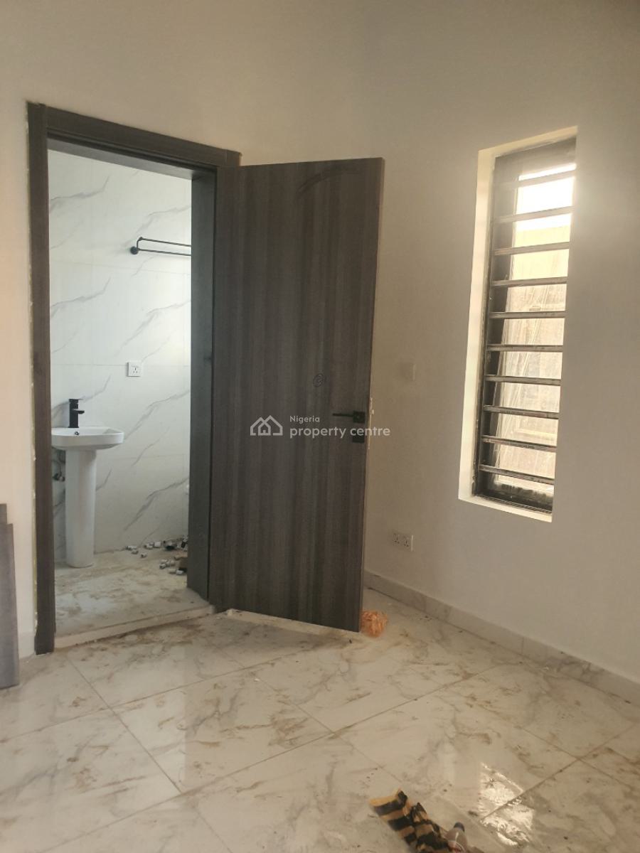 Luxury and Elegant 2 Bedroom Flat in Well Paved and Secured Compound, Badore Road, Badore, Ajah, Lagos, Flat / Apartment for Rent