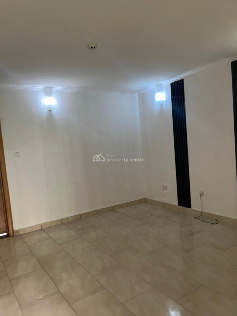 Spacious Mini-flat Upstairs with an Open Kitchen Plan and Extractor, in a Mini Estate, Idado, Lekki, Lagos, Mini Flat (room and Parlour) for Rent