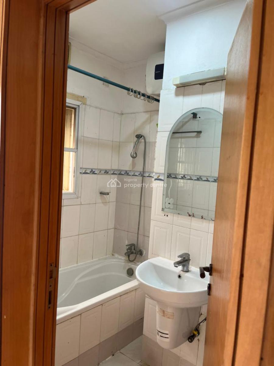 Spacious Mini-flat Upstairs with an Open Kitchen Plan and Extractor, in a Mini Estate, Idado, Lekki, Lagos, Mini Flat (room and Parlour) for Rent