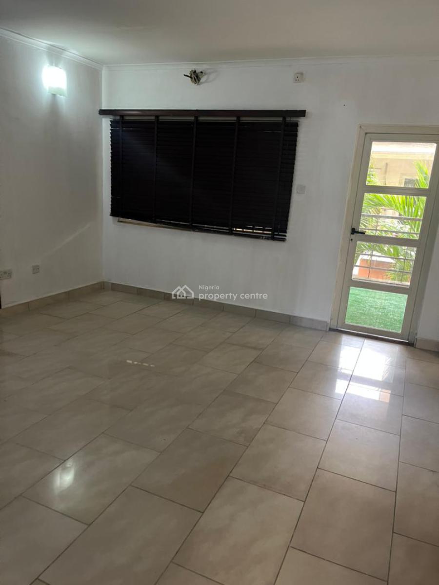 Spacious Mini-flat Upstairs with an Open Kitchen Plan and Extractor, in a Mini Estate, Idado, Lekki, Lagos, Mini Flat (room and Parlour) for Rent