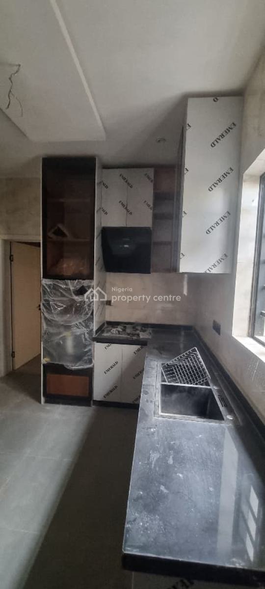 4 Bedrooms Fully Detached Duplex, Magodo Phase 1, Gra Phase 1, Magodo, Lagos, Detached Duplex for Sale