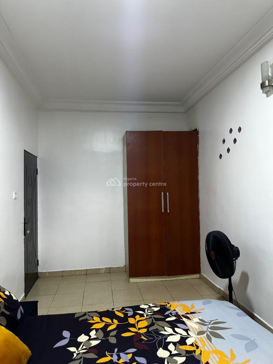 Fully Furnished & Serviced Master Bedroom, Chevron Alternative, Lekki Phase 2, Lekki, Lagos, Mini Flat (room and Parlour) for Rent