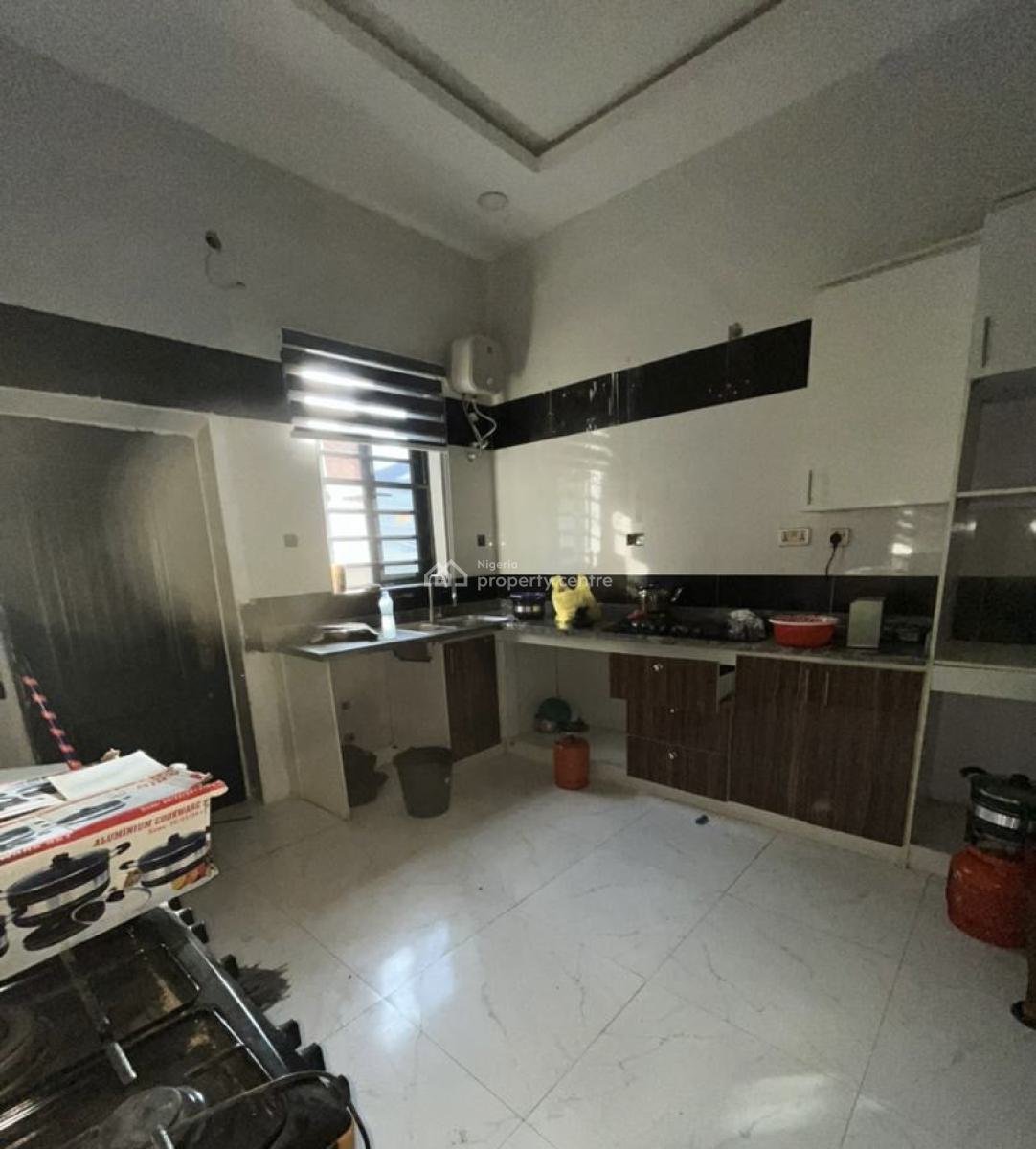 Bq Available in a Shared Apartment, Divine Homes, Thomos Estate, Ajah, Lagos, House for Rent