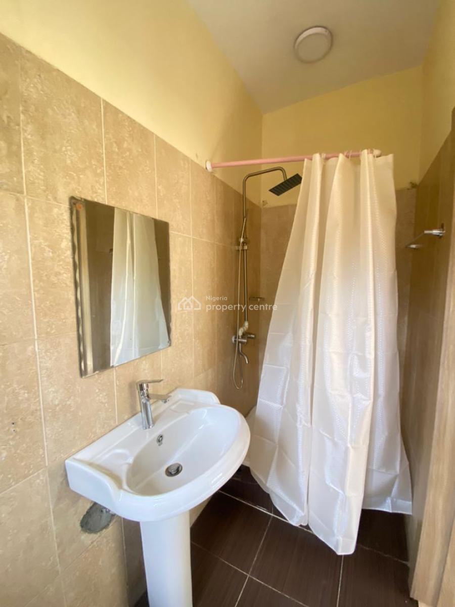 Clean and Spacious 3 Bedroom Apartment in an Estate, Ikota, Lekki, Lagos, Flat / Apartment for Rent