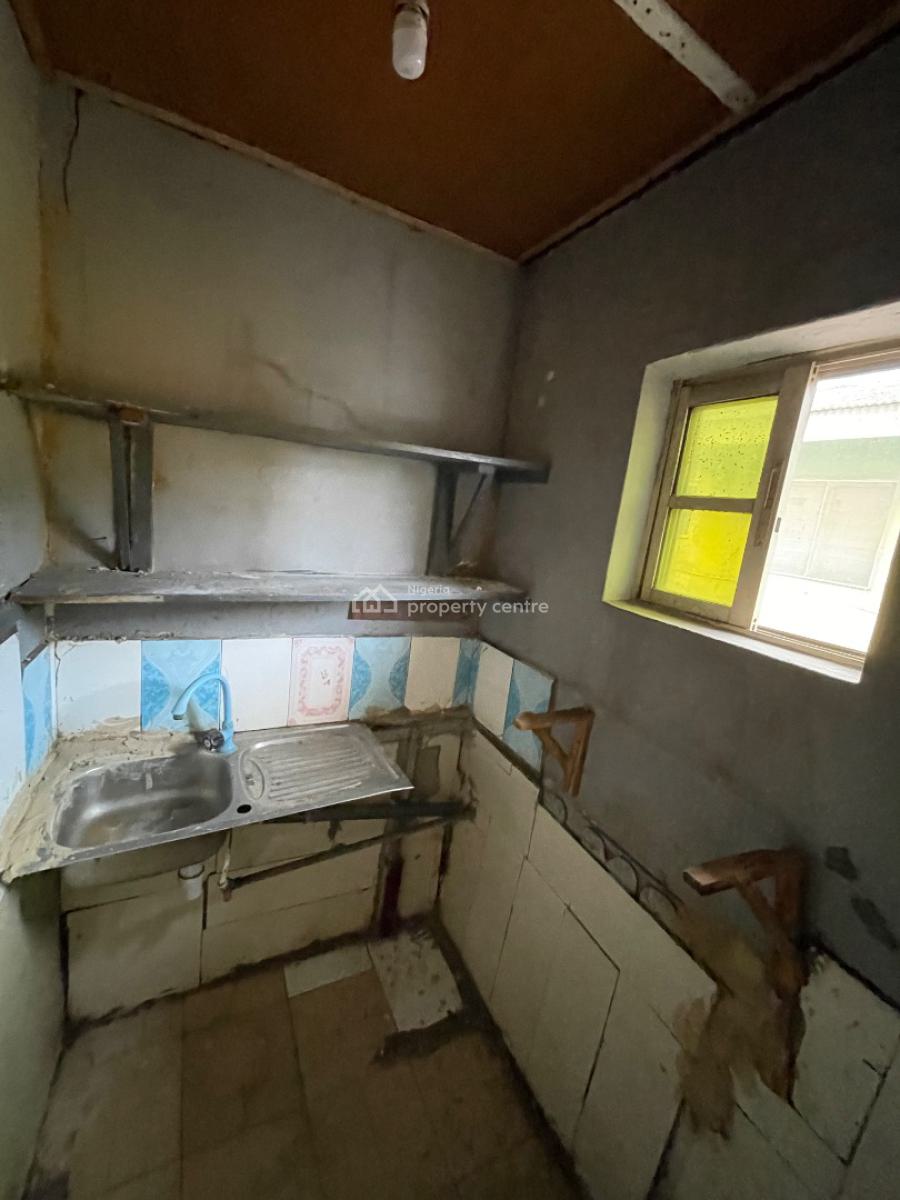 Spacious Miniflat Upstair Gated House, Car Wash Iyana Oworo, Gbagada, Lagos, Mini Flat (room and Parlour) for Rent