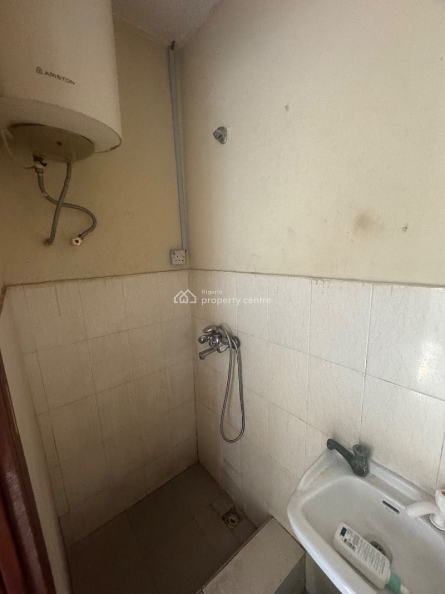 a Well Maintained 2 Bedroom Self Service Semi Detached Bungalow, Resttlement, Oniru, Victoria Island (vi), Lagos, Semi-detached Duplex for Rent