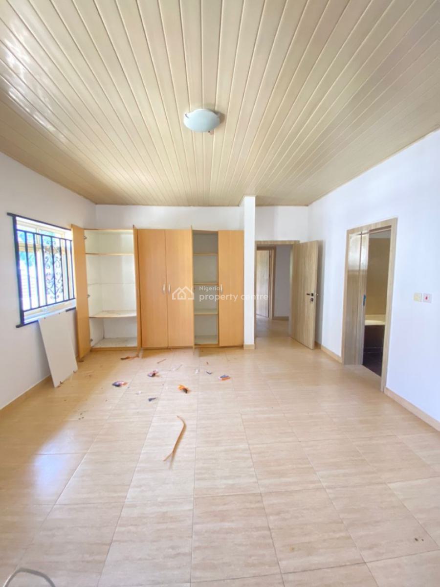 Clean & Spacious 3 Bedroom Apartment, Ikota, Lekki, Lagos, Flat / Apartment for Rent