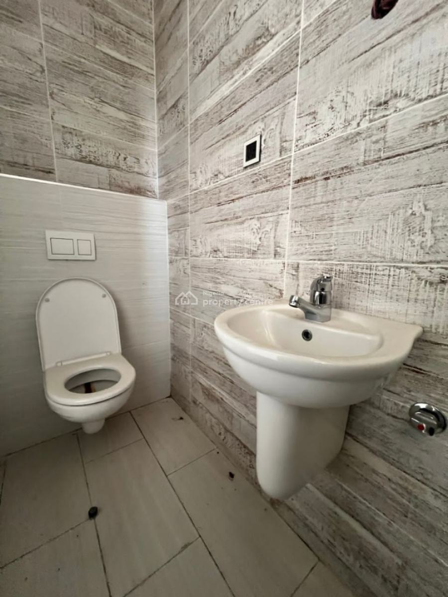 Well Finished 5 Bedroom Semi-detached House with a Room Bq, Osapa, Lekki, Lagos, Semi-detached Duplex for Rent