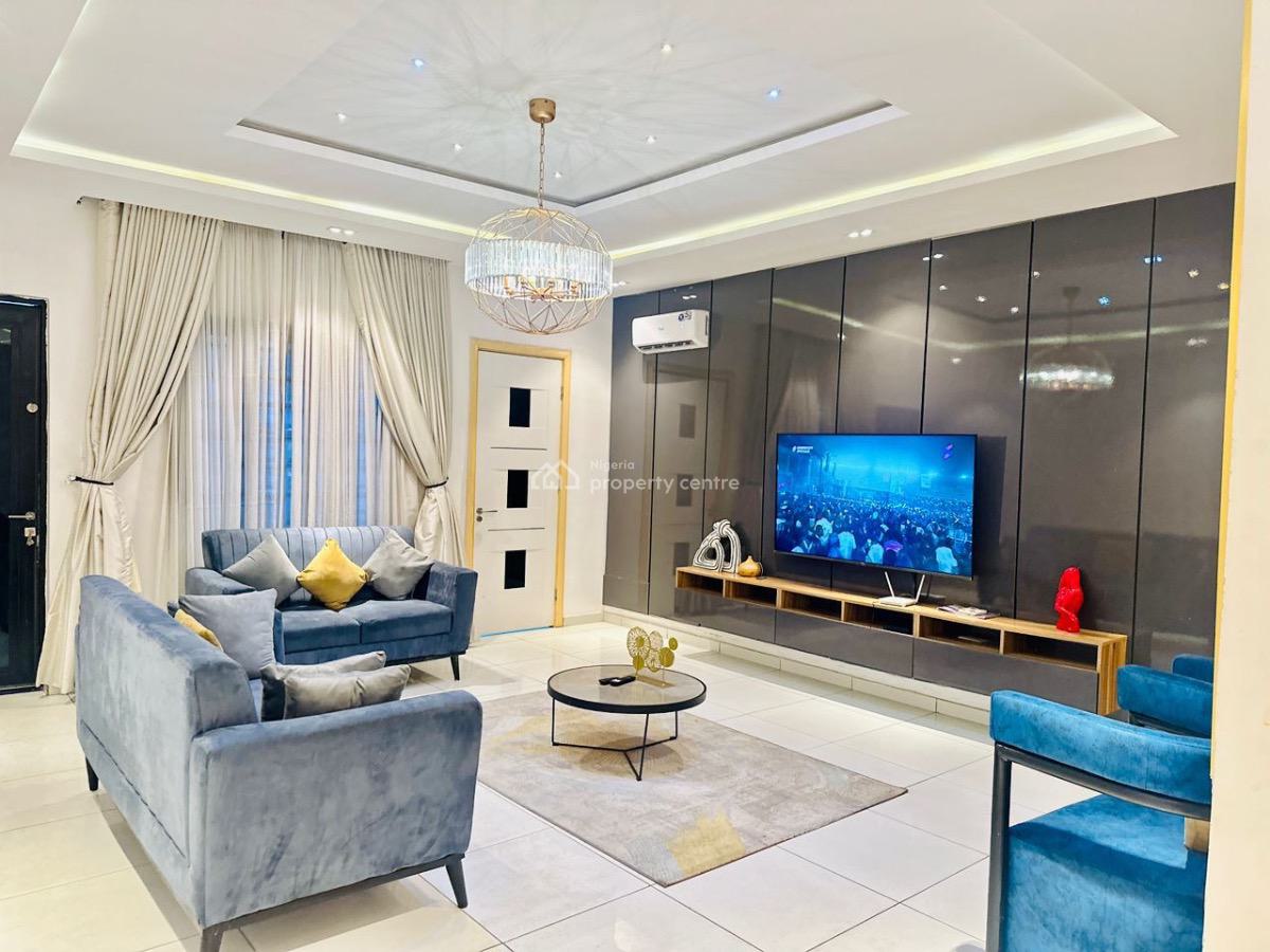 Luxury 4 Bedroom Apartment with Pool, Lekki Phase 1, Lekki, Lagos, Flat / Apartment Short Let