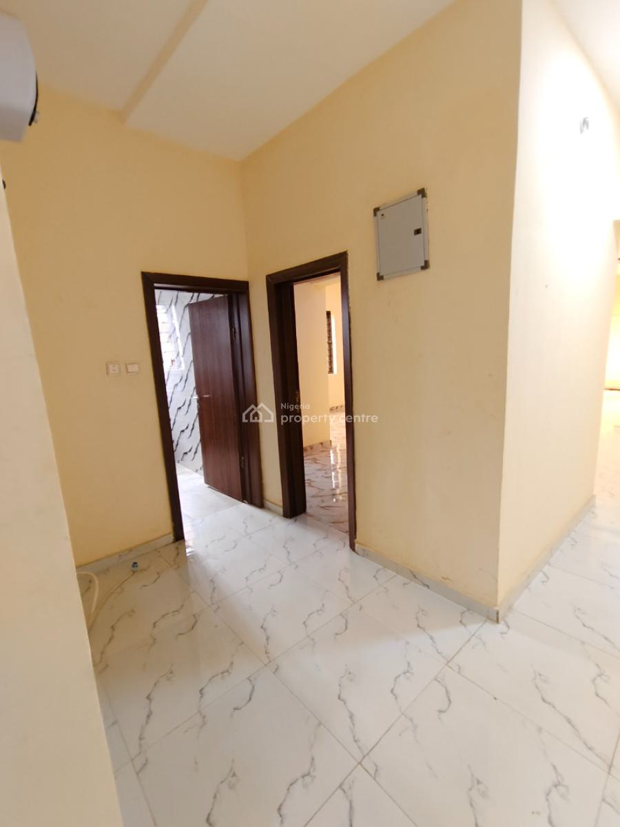Sharp 2 Bedrooms Apartment, Off Abraham Adesanya, Ajah, Lagos, Flat / Apartment for Rent