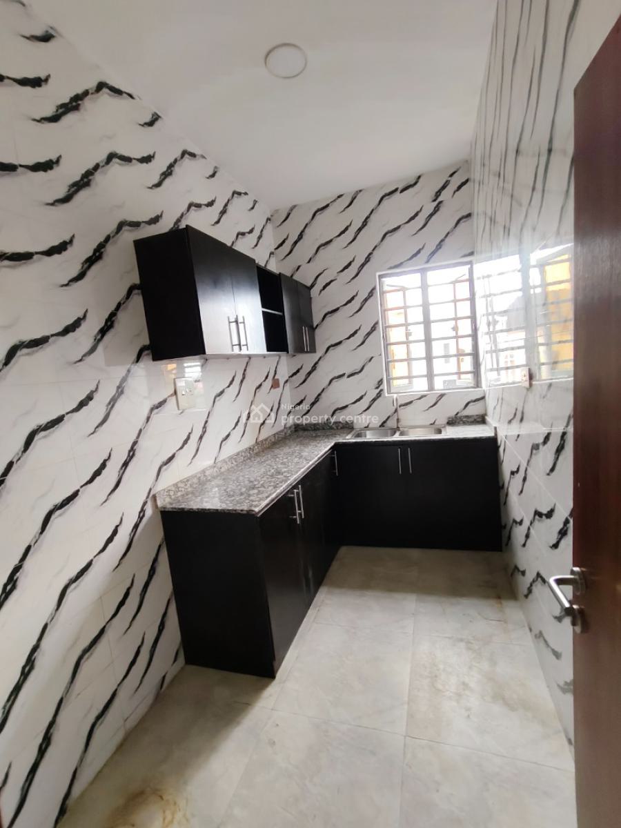Sharp 2 Bedrooms Apartment, Off Abraham Adesanya, Ajah, Lagos, Flat / Apartment for Rent