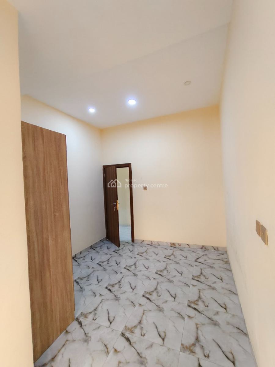 Sharp 2 Bedrooms Apartment, Off Abraham Adesanya, Ajah, Lagos, Flat / Apartment for Rent