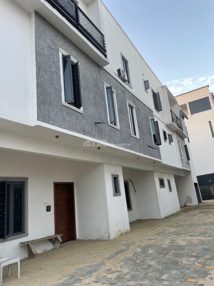 Exclusive 5 Bedroom Terraced Duplex, Ologolo, Lekki, Lagos, Terraced Duplex for Sale