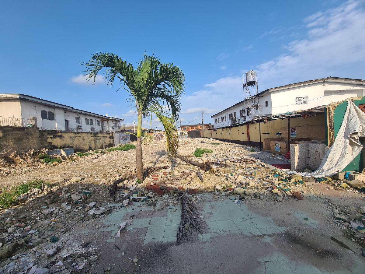 Dry Bareland of 1627sqm Directly on The Road, Ire Akari Road, Isolo, Lagos, Mixed-use Land for Sale