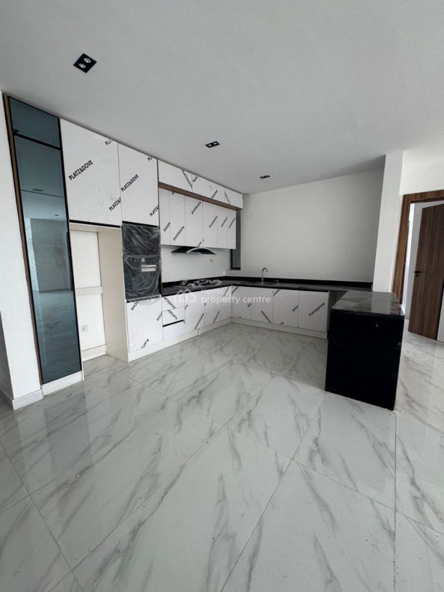 Luxury 2 Bedroom Apartment, Lekki Right Off Tf Kuboye, Lekki Phase 1, Lekki, Lagos, Flat / Apartment for Sale