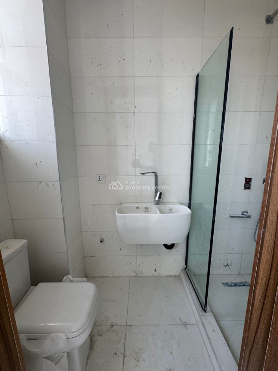 Luxury 2 Bedroom Apartment, Lekki Right Off Tf Kuboye, Lekki Phase 1, Lekki, Lagos, Flat / Apartment for Sale
