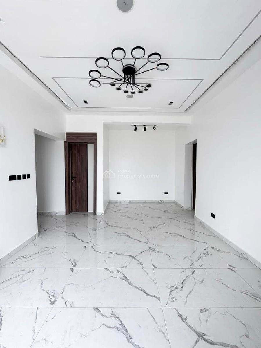 3 Bedroom Apartment with Swimming Available, Lekki Phase 1, Lekki, Lagos, Flat / Apartment for Rent