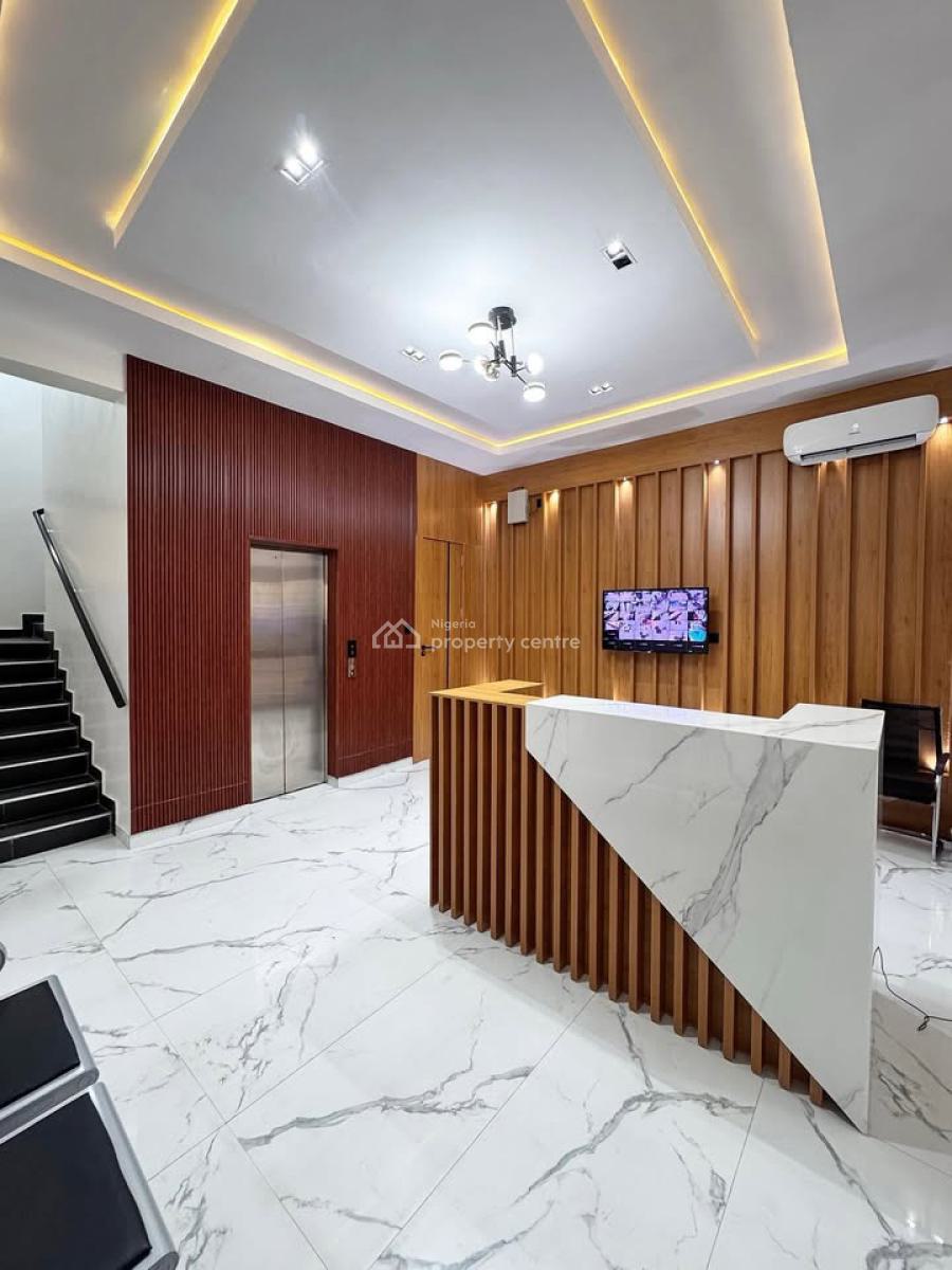 3 Bedroom Apartment with Swimming Available, Lekki Phase 1, Lekki, Lagos, Flat / Apartment for Rent