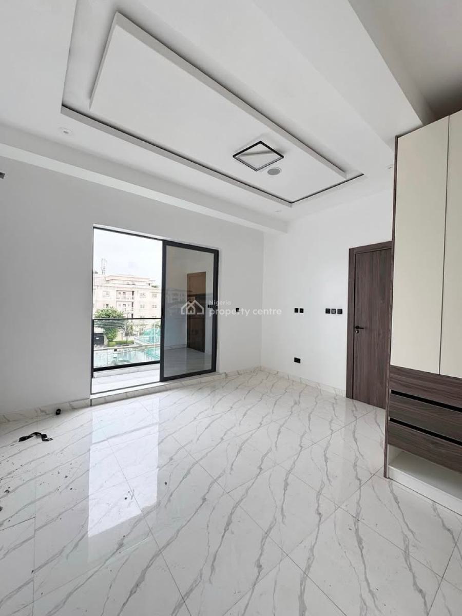 3 Bedroom Apartment with Swimming Available, Lekki Phase 1, Lekki, Lagos, Flat / Apartment for Rent