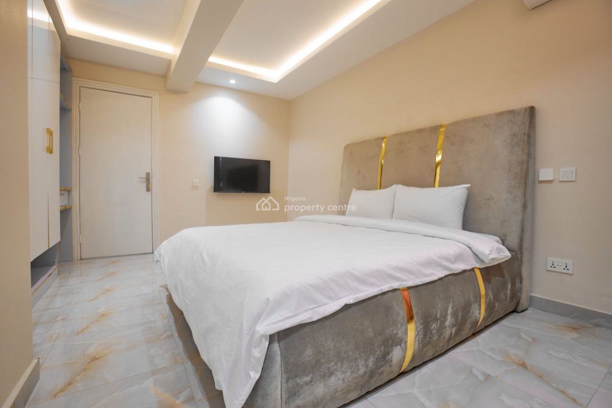 a Luxury Block of Flat, Lekki Phase 1, Lekki, Lagos, Commercial Property for Sale