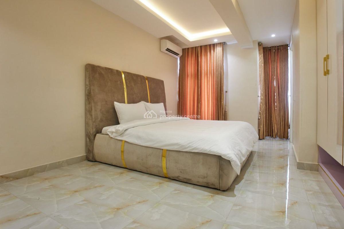 a Luxury Block of Flat, Lekki Phase 1, Lekki, Lagos, Commercial Property for Sale