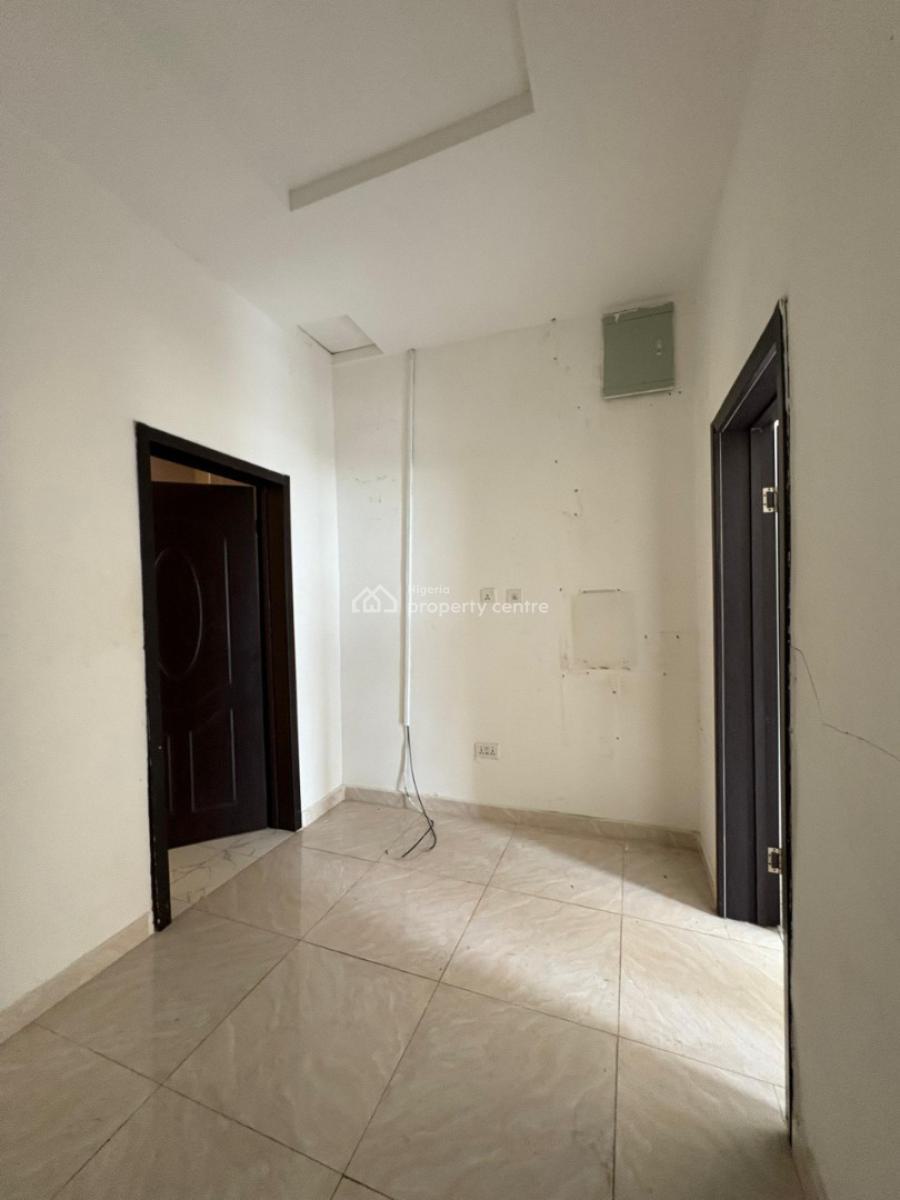 3-bedroom Duplex with Massive Compound & Good Water Supply, Ikota, Lekki, Lagos, Terraced Duplex for Sale