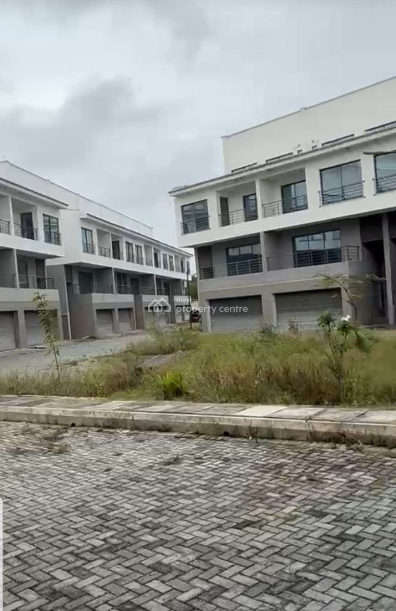 Brand New 4 Bedroom Townhouse with Maids Room  (corner Unit), Twin Lake Estate, Chevron, Lekki, Lagos, House for Sale