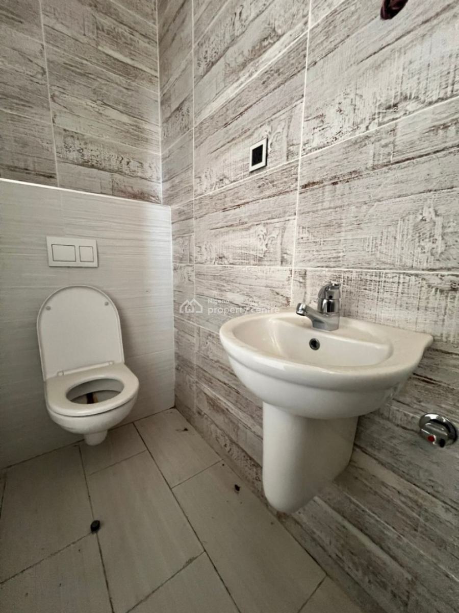 5 Bedrooms Semi Detached Duplex with a Bq, Pinnock Estate, Lekki, Lagos, Semi-detached Duplex for Rent