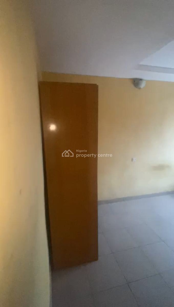 a Spacious Room Self-contain Apartment  Alesh, Ilaje Road, Akoka, Yaba, Lagos, Self Contain (single Rooms) for Rent