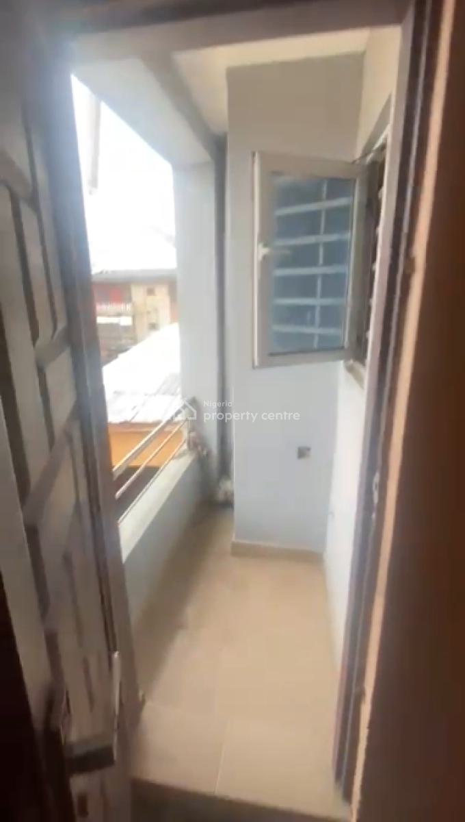 a Spacious Room Self-contain Apartment  Alesh, Ilaje Road, Akoka, Yaba, Lagos, Self Contain (single Rooms) for Rent