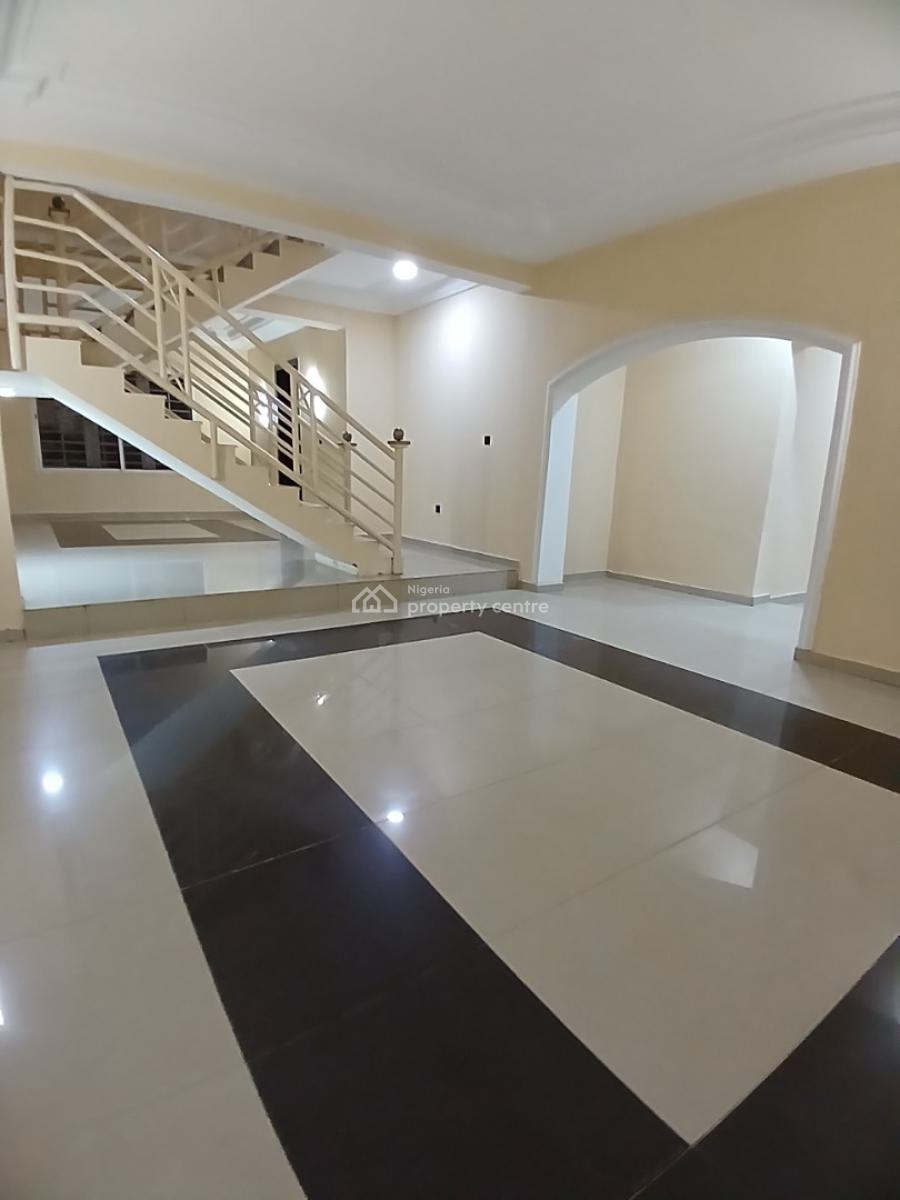 Well Renovated 3 Bedroom Terrace Duplex with 1room Bq, Asokoro Abuja Diplomatic Zone, Asokoro District, Abuja, Terraced Duplex for Rent
