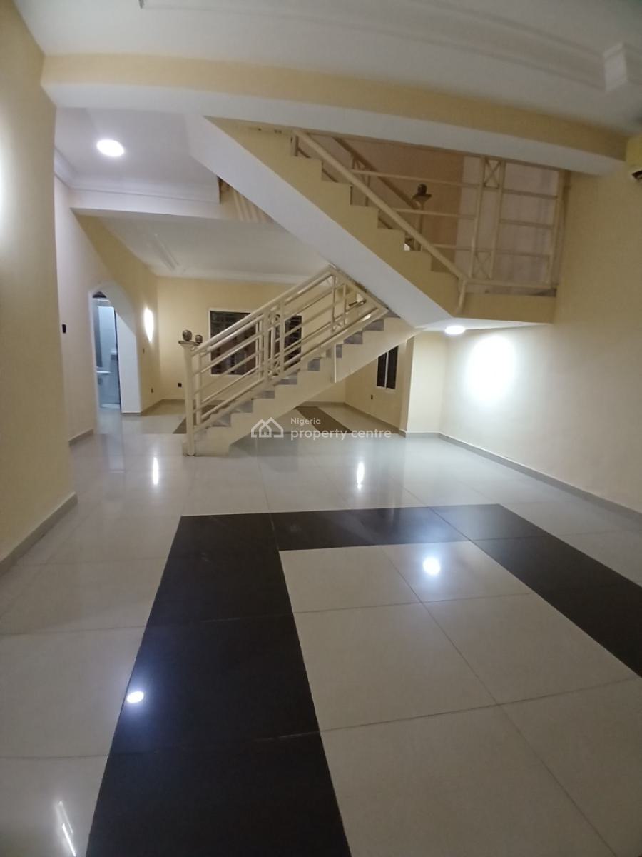 Well Renovated 3 Bedroom Terrace Duplex with 1room Bq, Asokoro Abuja Diplomatic Zone, Asokoro District, Abuja, Terraced Duplex for Rent