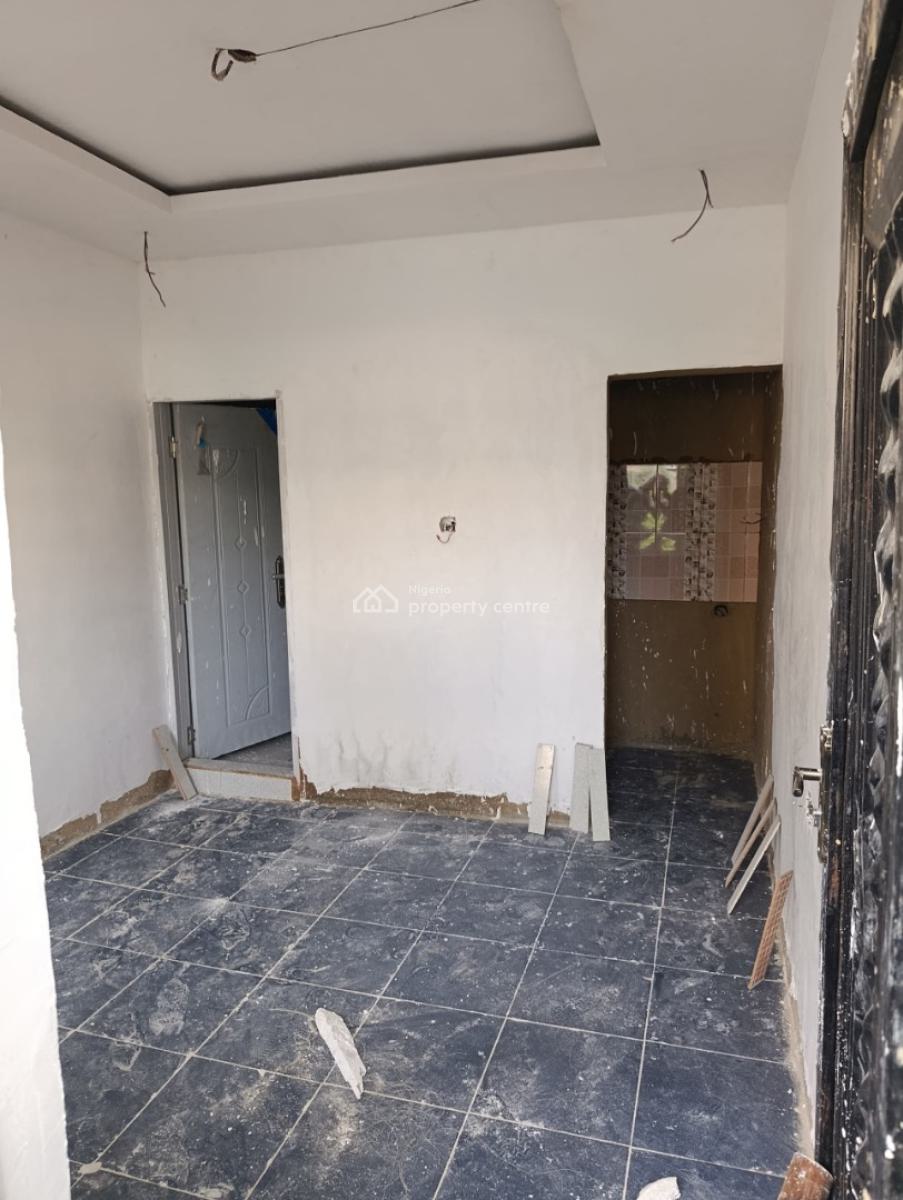 Luxury Fine Executive Self Contain, Yaba, Lagos, Self Contain (single Rooms) for Rent