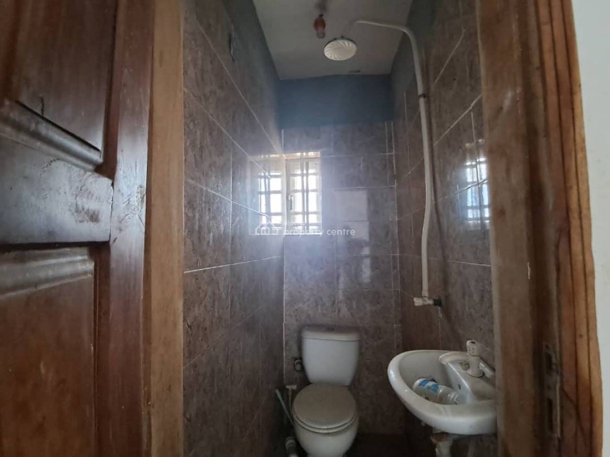 Decent and Spacious 2 Bedroom, St Finbarrs, Akoka, Yaba, Lagos, Flat / Apartment for Rent