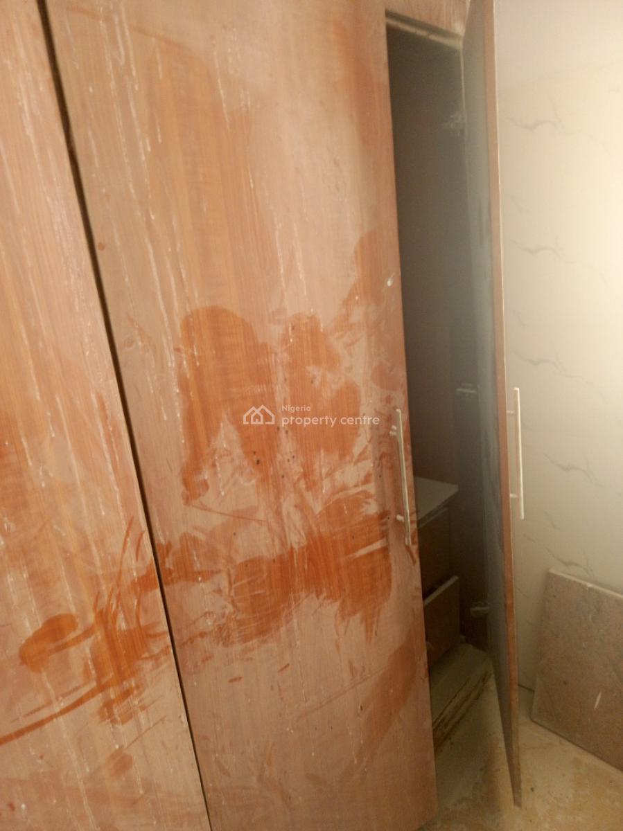 Spacious Self Contain Upstairs, Wood Lounge Estate, Mobil Road, Ilaje, Ajah, Lagos, Self Contain (single Rooms) for Rent