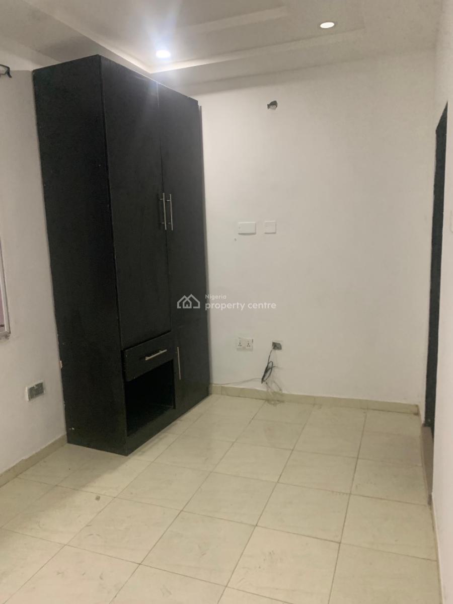 Executive  Serviced 2bedroom Apartment with Personal Compound, Ilasan, Lekki, Lagos, Flat / Apartment for Rent