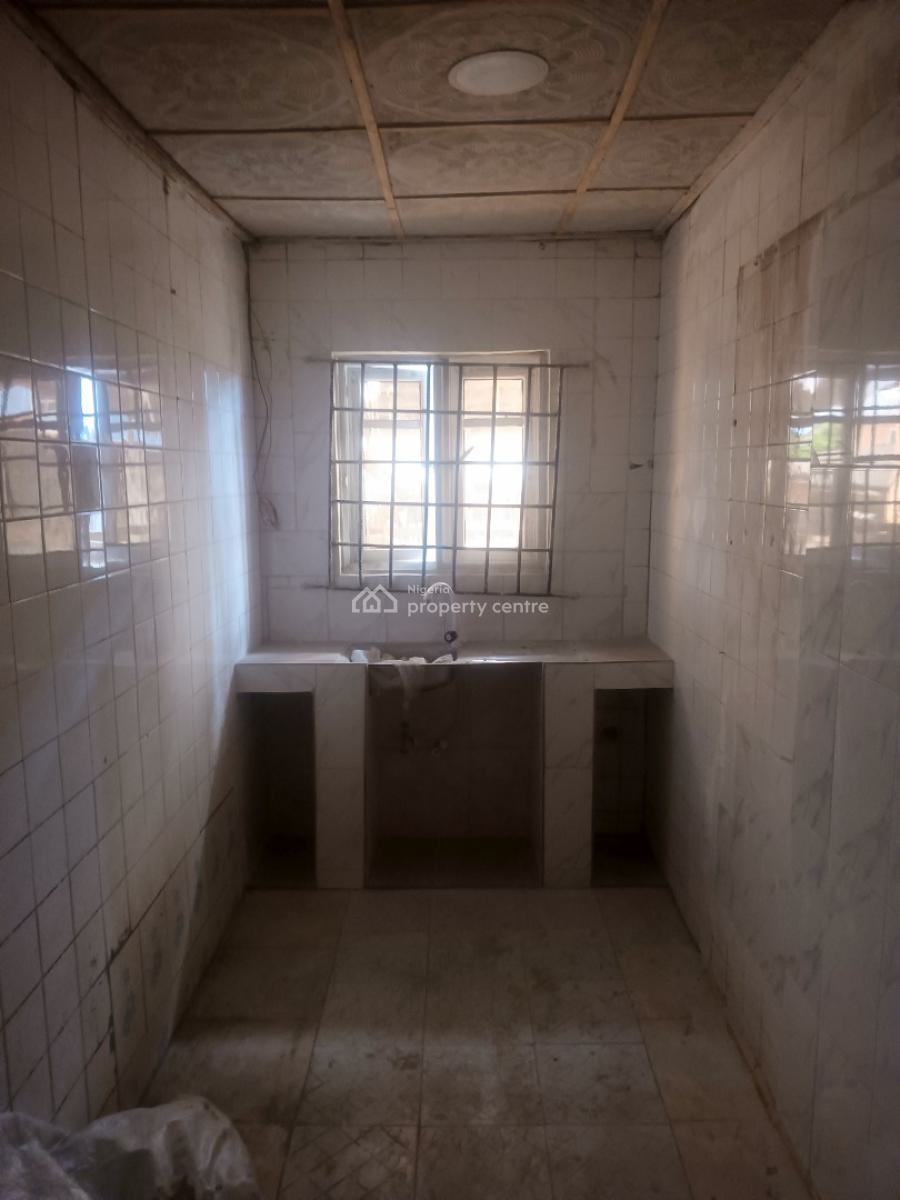 Renovated Spacious 2 Bedrom Flat (upstairs), Lovely Environment Off College Road Ogba-ikeja, Ogba, Ikeja, Lagos, Flat / Apartment for Rent
