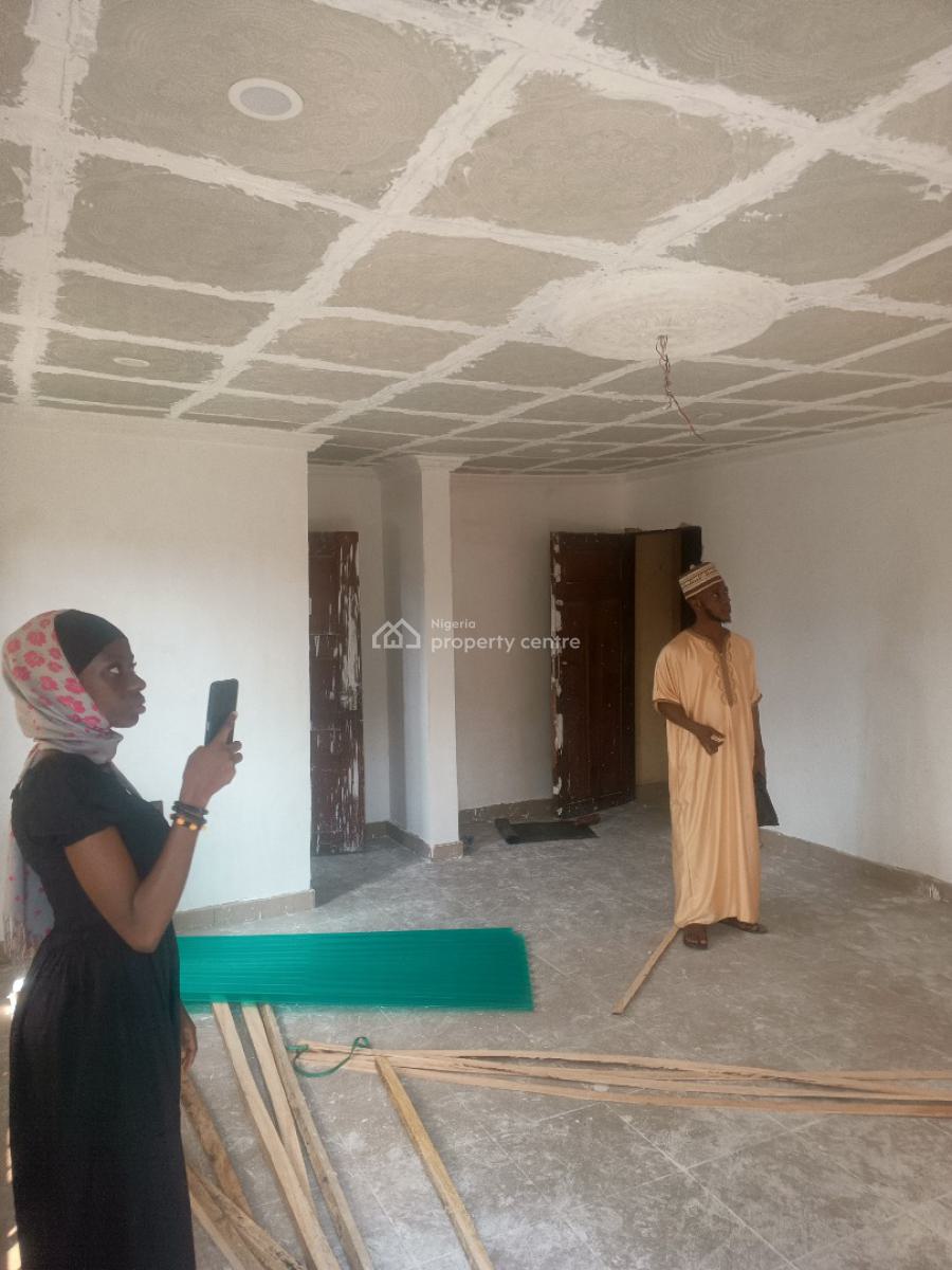 Renovated Spacious 2 Bedrom Flat (upstairs), Lovely Environment Off College Road Ogba-ikeja, Ogba, Ikeja, Lagos, Flat / Apartment for Rent