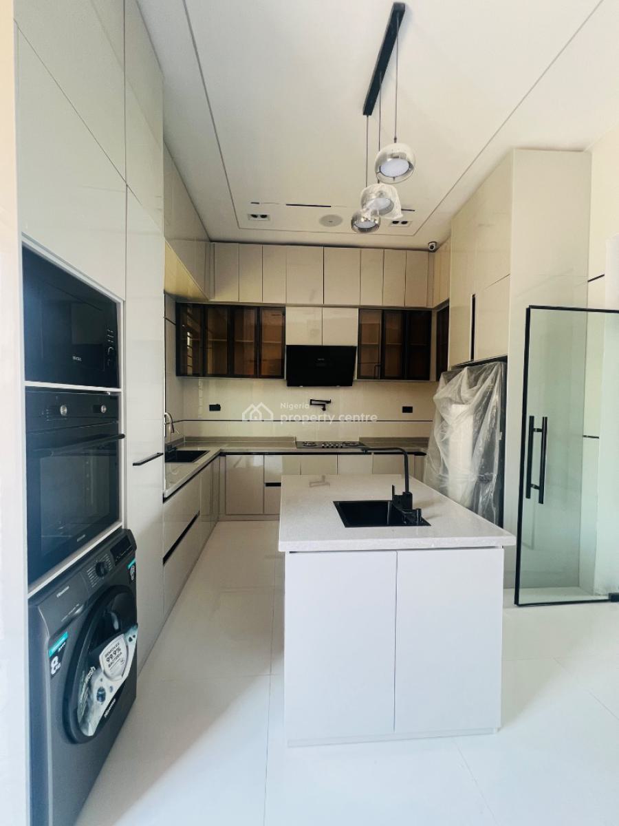 5 Bedroom Fully Detached Home, Chevron Lekki Lagos, Lekki, Lagos, Detached Duplex for Sale