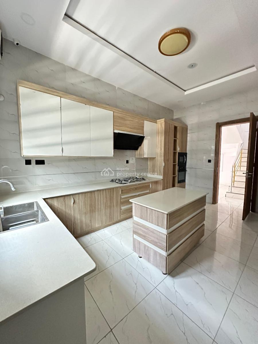 Well-built Spacious Luxury 5 Bedroom Fully Detached Duplex with Bq, 2nd Toll Gate, Lekki, Lagos, Detached Duplex for Sale